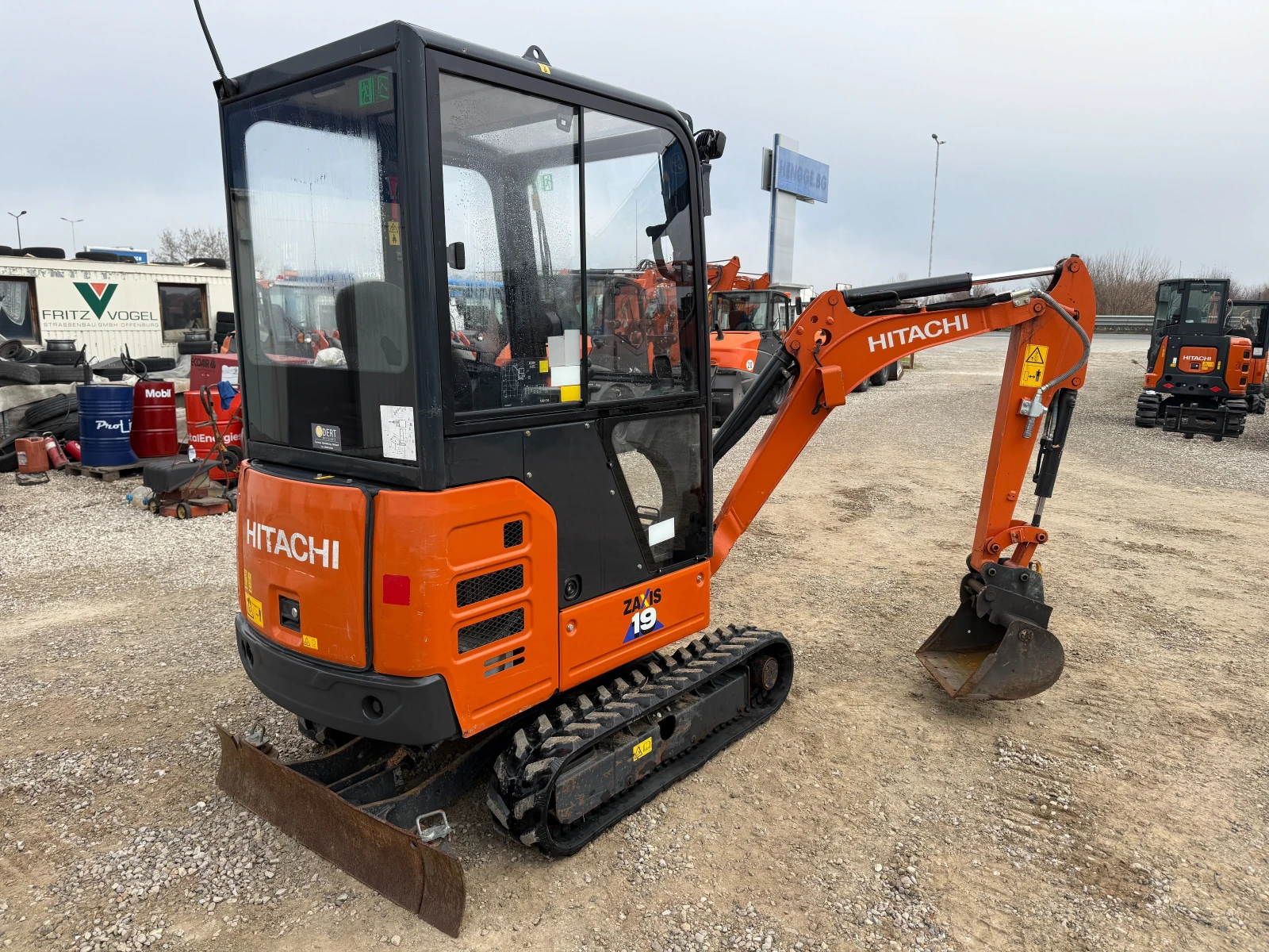 ����� Hitachi ZX 19-6 ���� ������ | Mobile.bg � ����������� 17