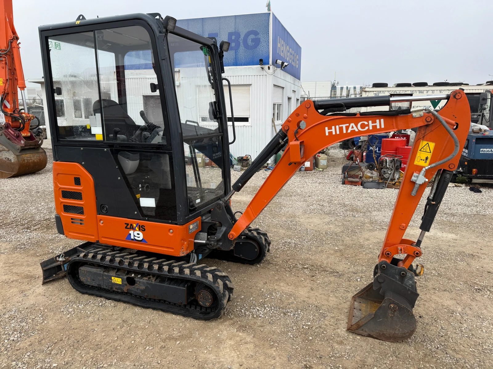 ����� Hitachi ZX 19-6 ���� ������ | Mobile.bg � ����������� 11