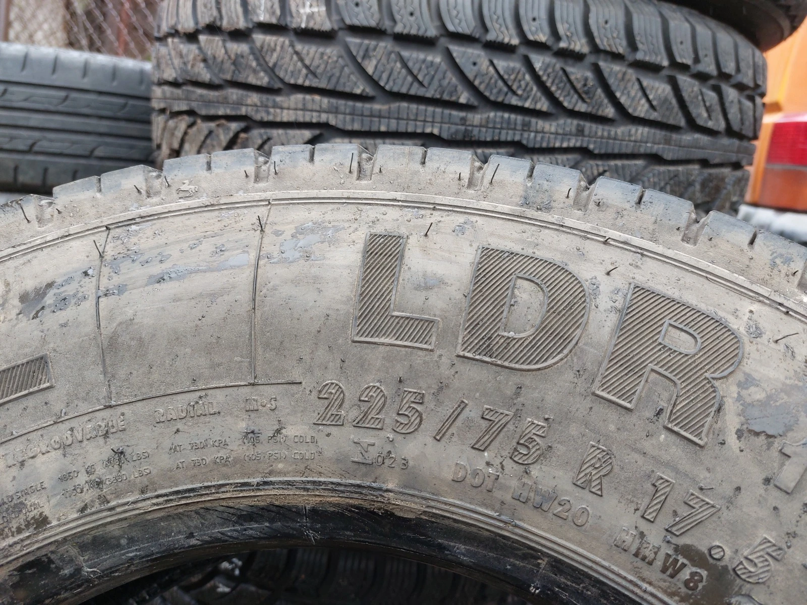 ���� 225/75R17.5 | Mobile.bg � ����������� 4