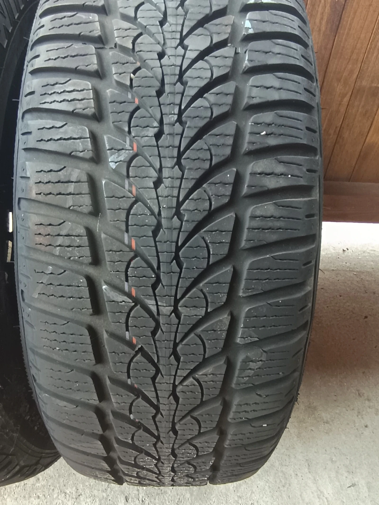 ���� � ������ 205/55R16 | Mobile.bg � ����������� 5
