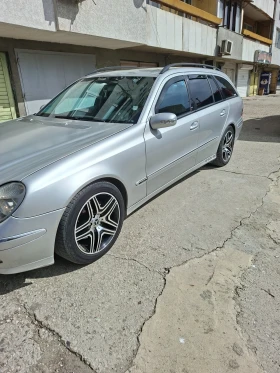 Mercedes-Benz E 320, снимка 2