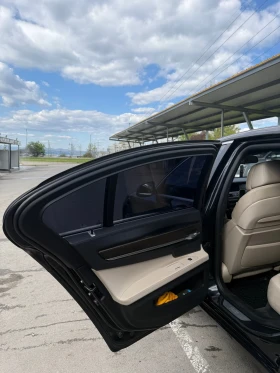 BMW 740 4x4  - 12500 € / 24447.88 лв. - 53648479 4