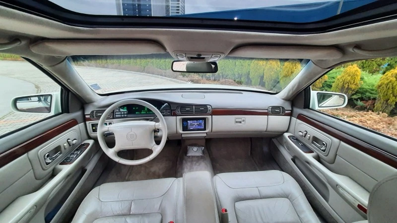 Cadillac Deville 4.6 V8 300ps, снимка 13 - Автомобили и джипове - 38820093