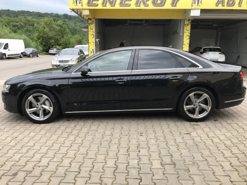 Audi A8, снимка 6 - Автомобили и джипове - 46454377