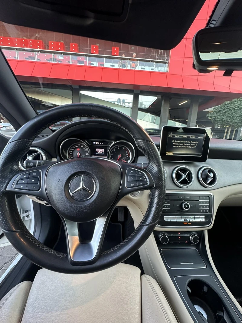 Mercedes-Benz CLA 250 AMG пакет, снимка 10 - Автомобили и джипове - 46915293