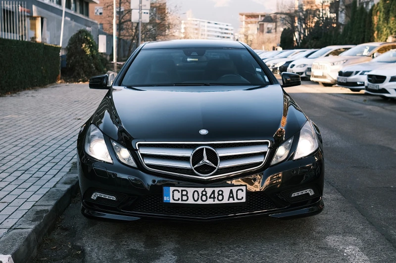 Mercedes-Benz E 220 AMG Coupе BlueEFFICIENCY, снимка 7 - Автомобили и джипове - 48175066