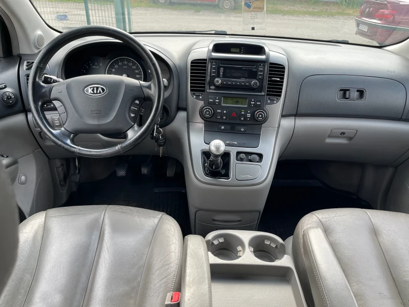 Kia Carnival  КЛИМАТРОНИК , снимка 9 - Автомобили и джипове - 47297109