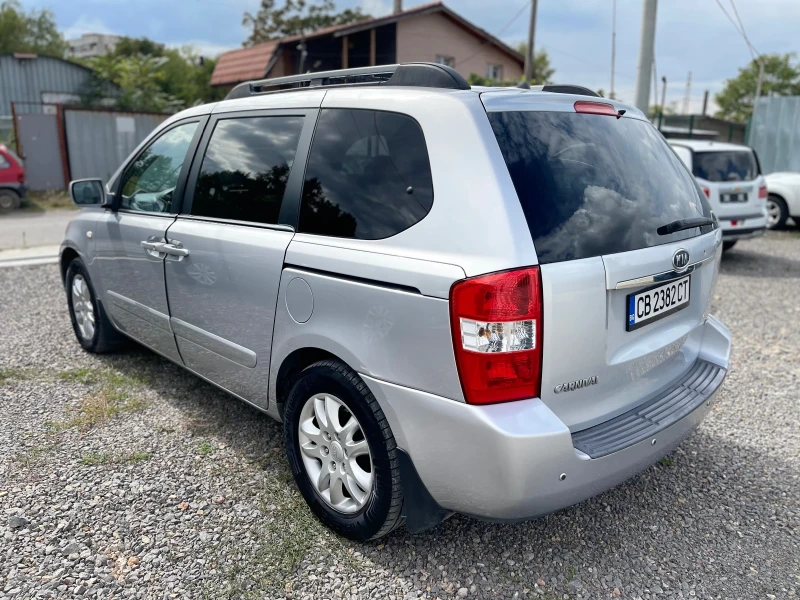 Kia Carnival  КЛИМАТРОНИК , снимка 6 - Автомобили и джипове - 47297109