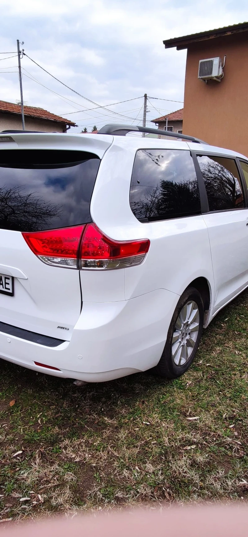 Toyota Sienna 3.5l AWD, снимка 7 - Автомобили и джипове - 48362359