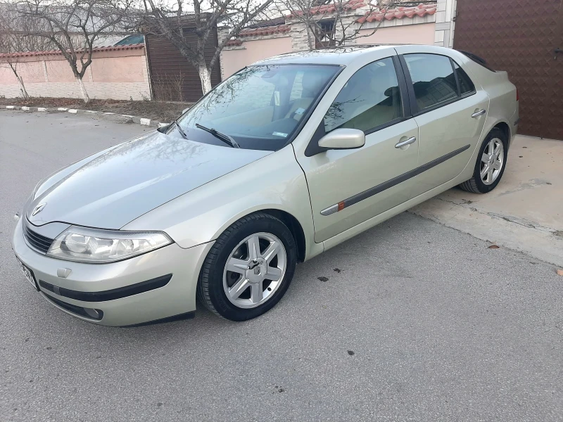 Renault Laguna 1.8i.16V+ КЛИМА+ ГАЗ.ТОП..., снимка 9 - Автомобили и джипове - 48309695