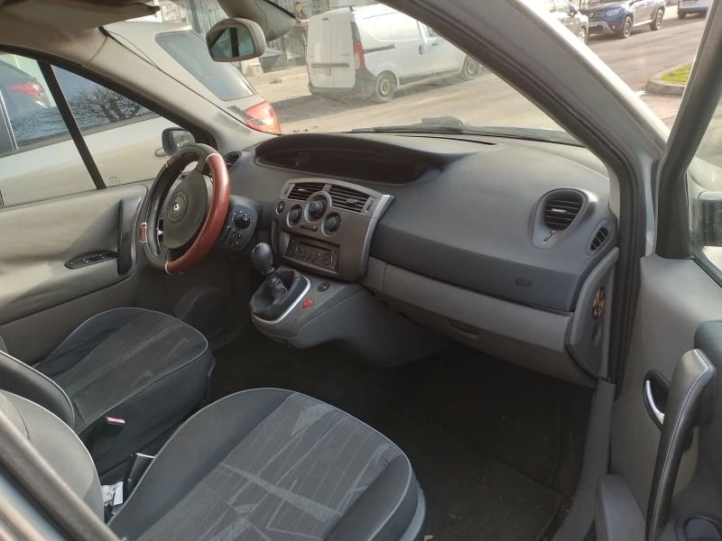 Renault Scenic 1.9 Dci, снимка 4 - Автомобили и джипове - 49540139