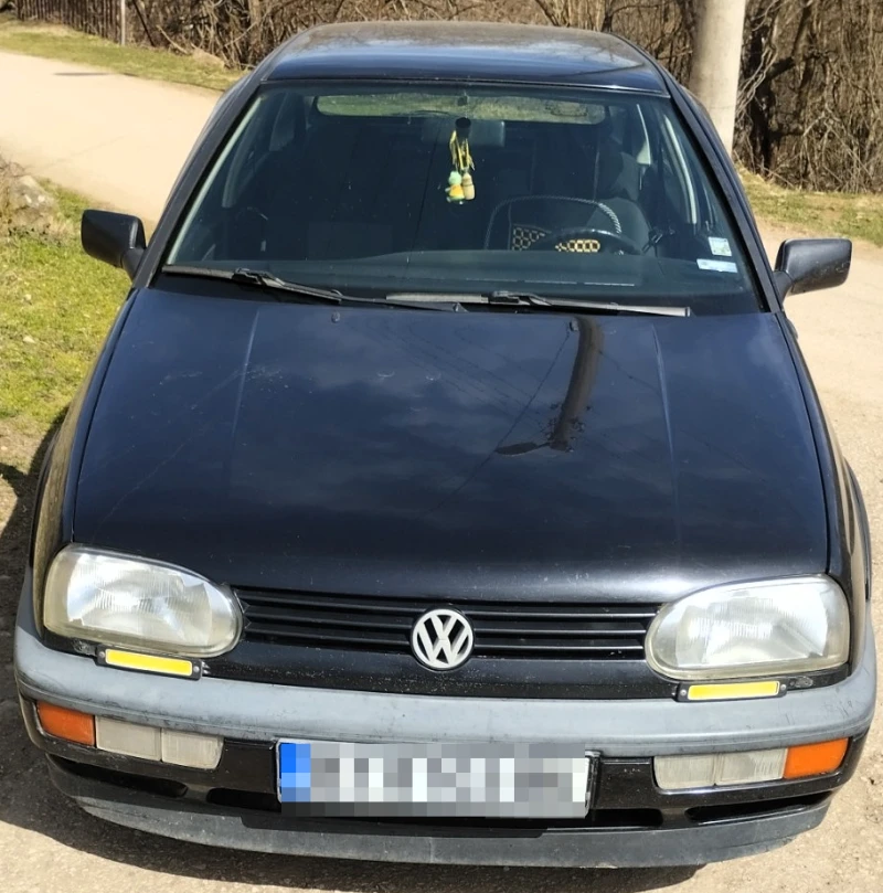 VW Golf, снимка 1 - Автомобили и джипове - 49543804