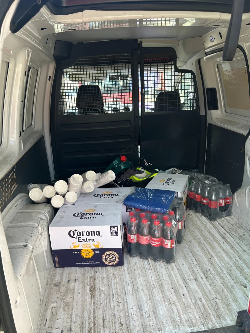 VW Caddy, снимка 6 - Автомобили и джипове - 52107248