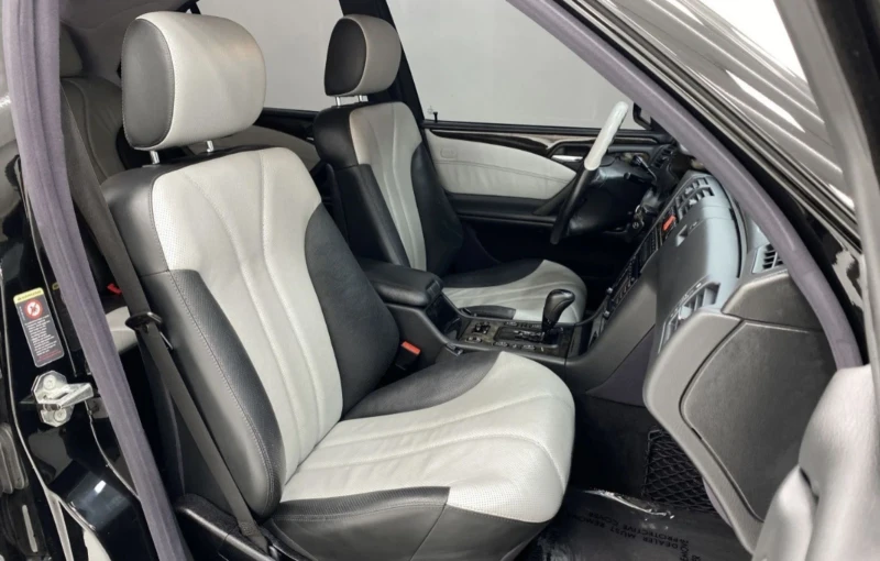 Mercedes-Benz E 55 AMG, снимка 4 - Автомобили и джипове - 52858212