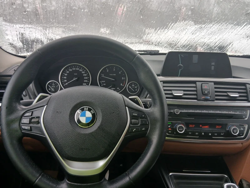 BMW 320 АВТОМАТИК LUXURY, снимка 10 - Автомобили и джипове - 53052598