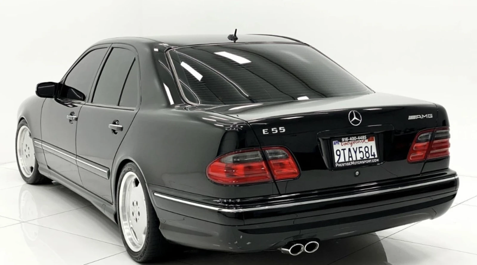 Mercedes-Benz E 55 AMG, снимка 1