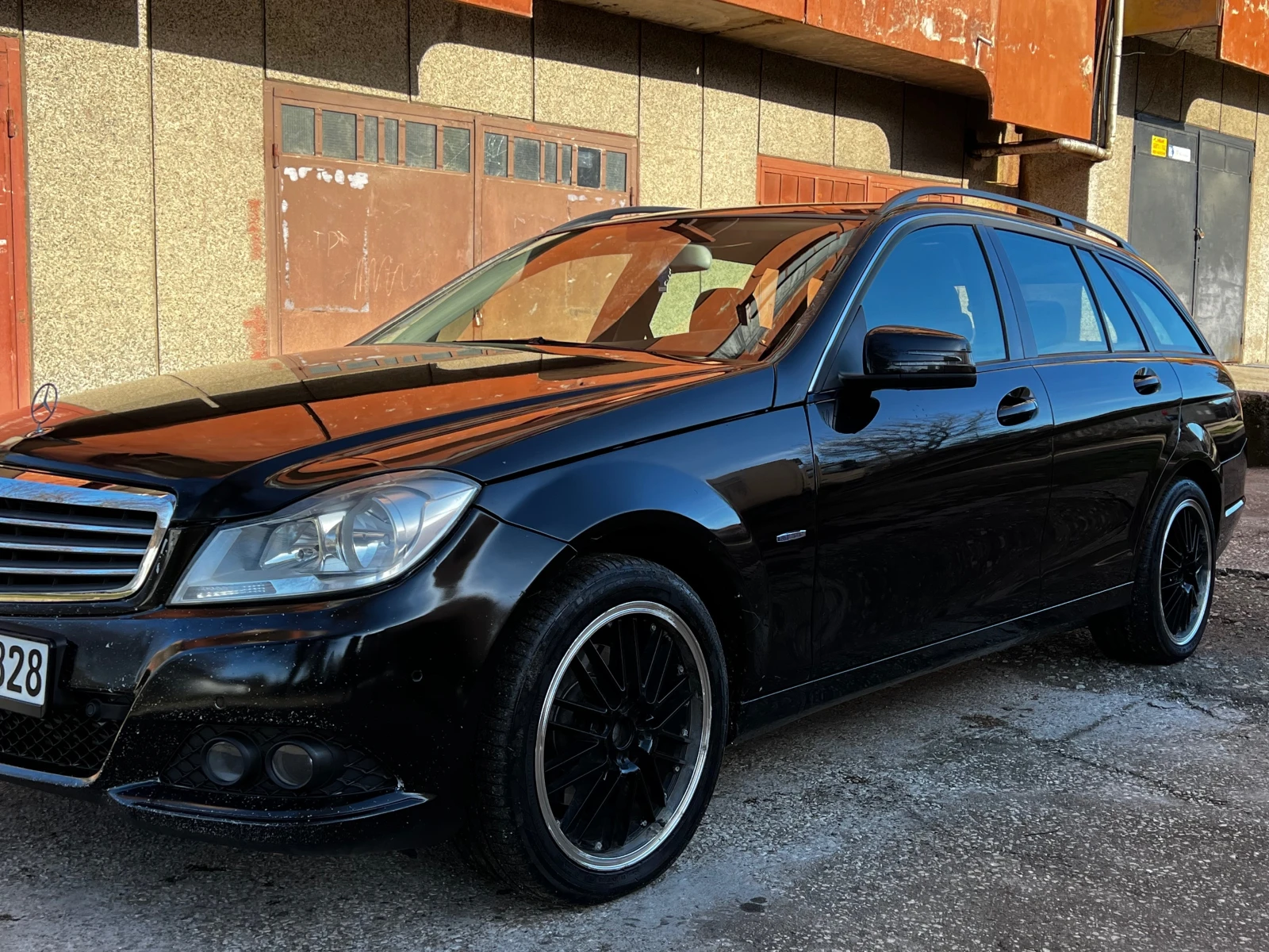 Mercedes-Benz E 220 2.2, снимка 1