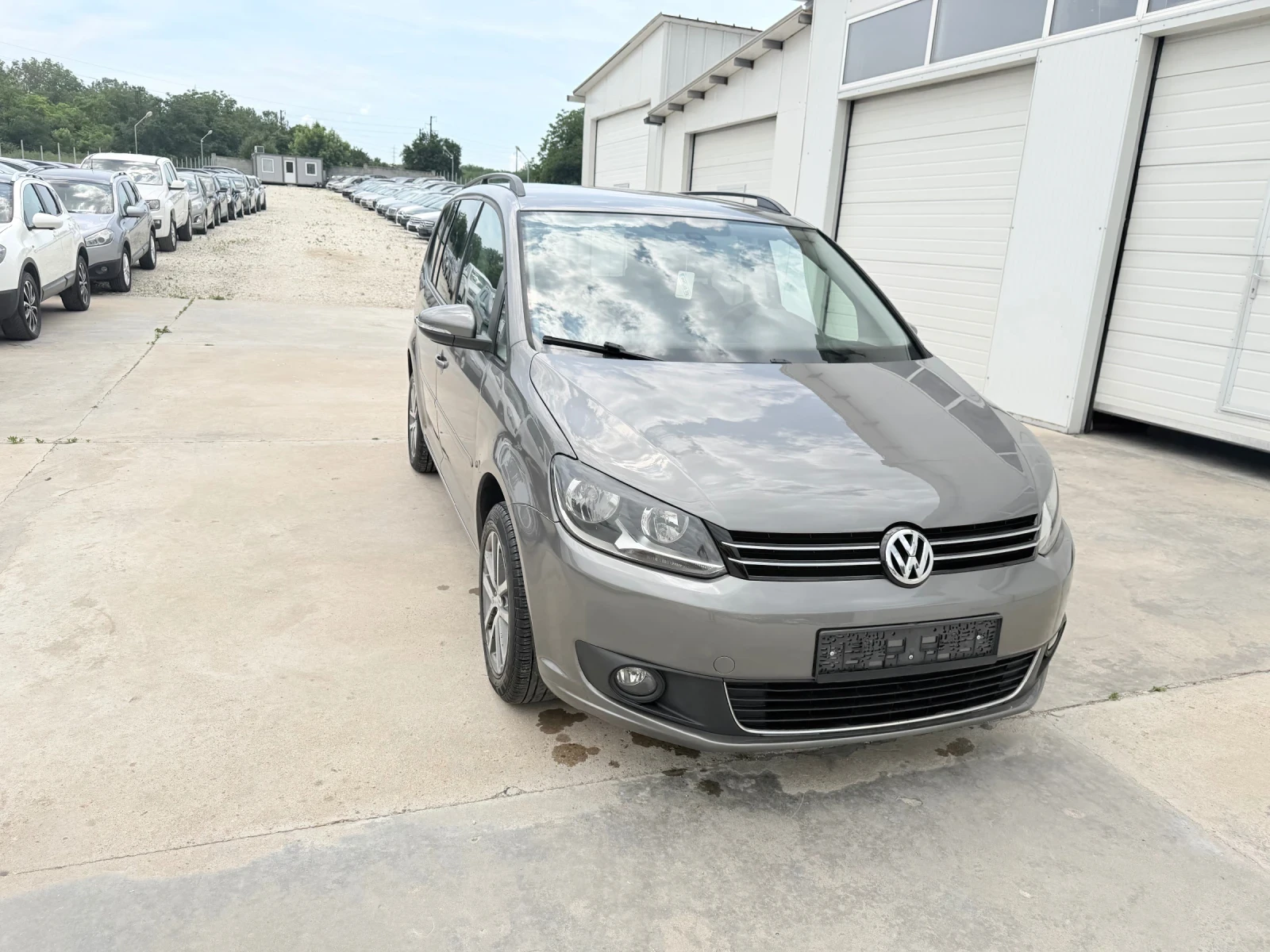 VW Touran 1.4tsi ECOMETAN* UNIKAT* , снимка 12 - Автомобили и джипове - 33836223