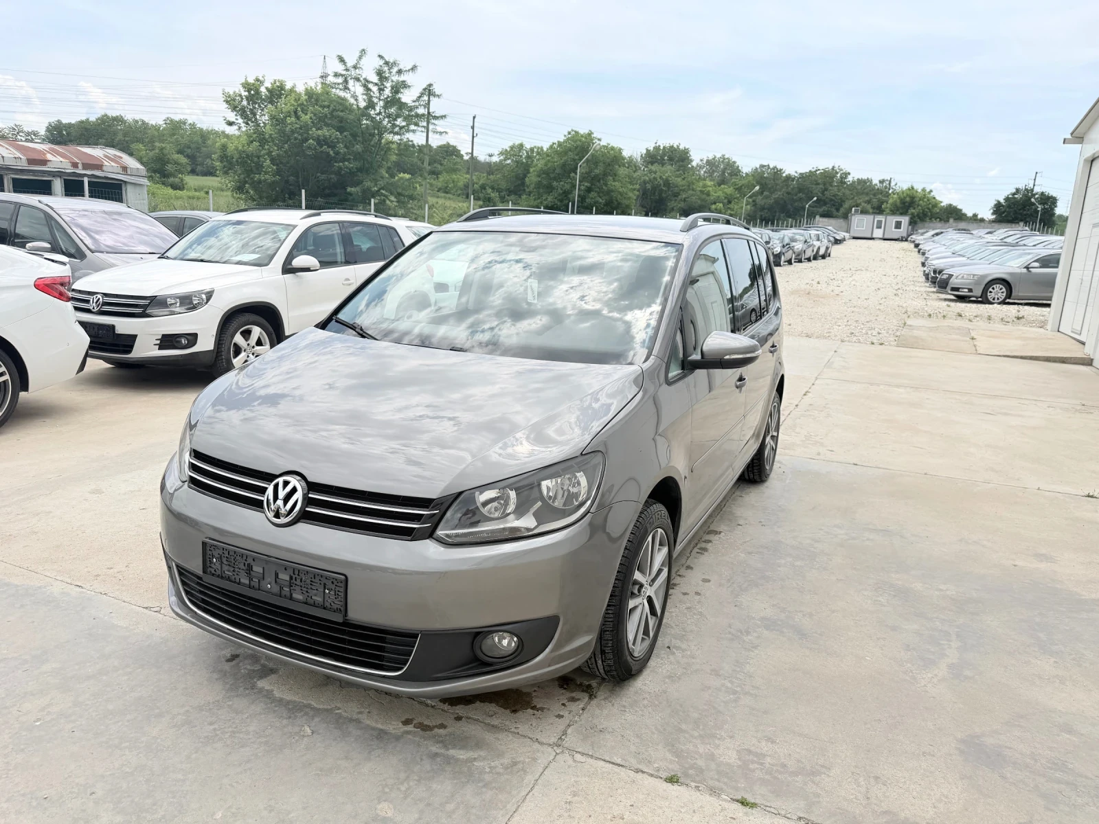 VW Touran 1.4tsi ECOMETAN* UNIKAT* , снимка 2 - Автомобили и джипове - 33836223
