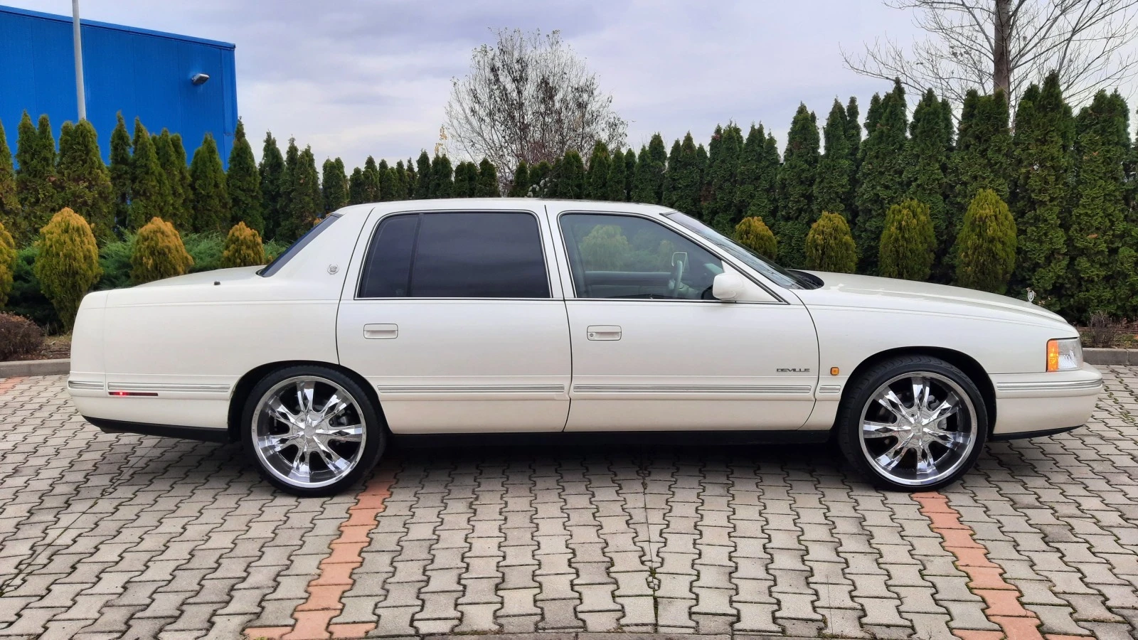 Cadillac Deville 4.6 V8 300ps - изображение 4