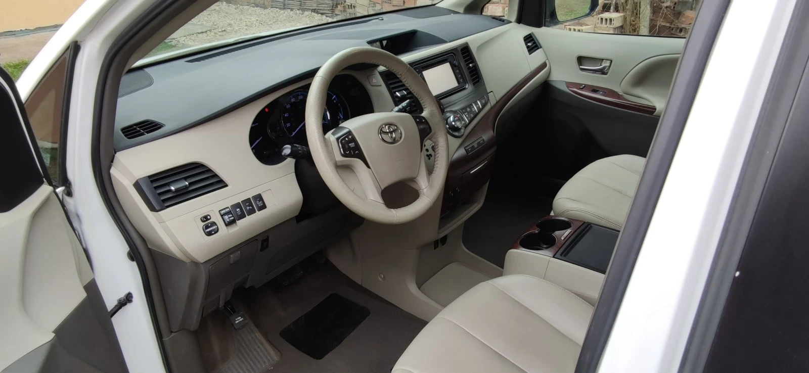 Toyota Sienna 3.5l AWD | Mobile.bg   12