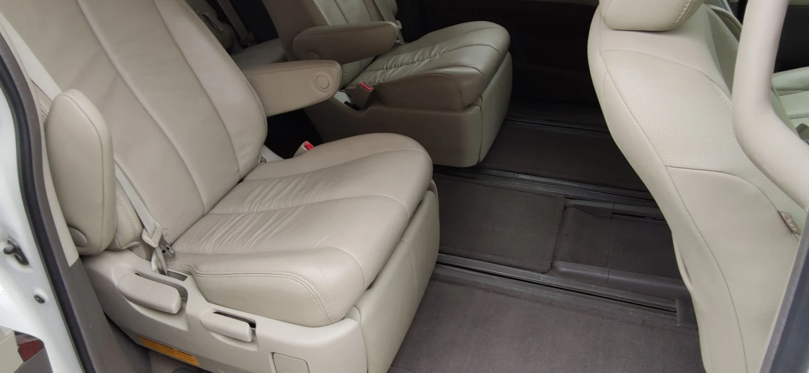 Toyota Sienna 3.5l AWD | Mobile.bg   14