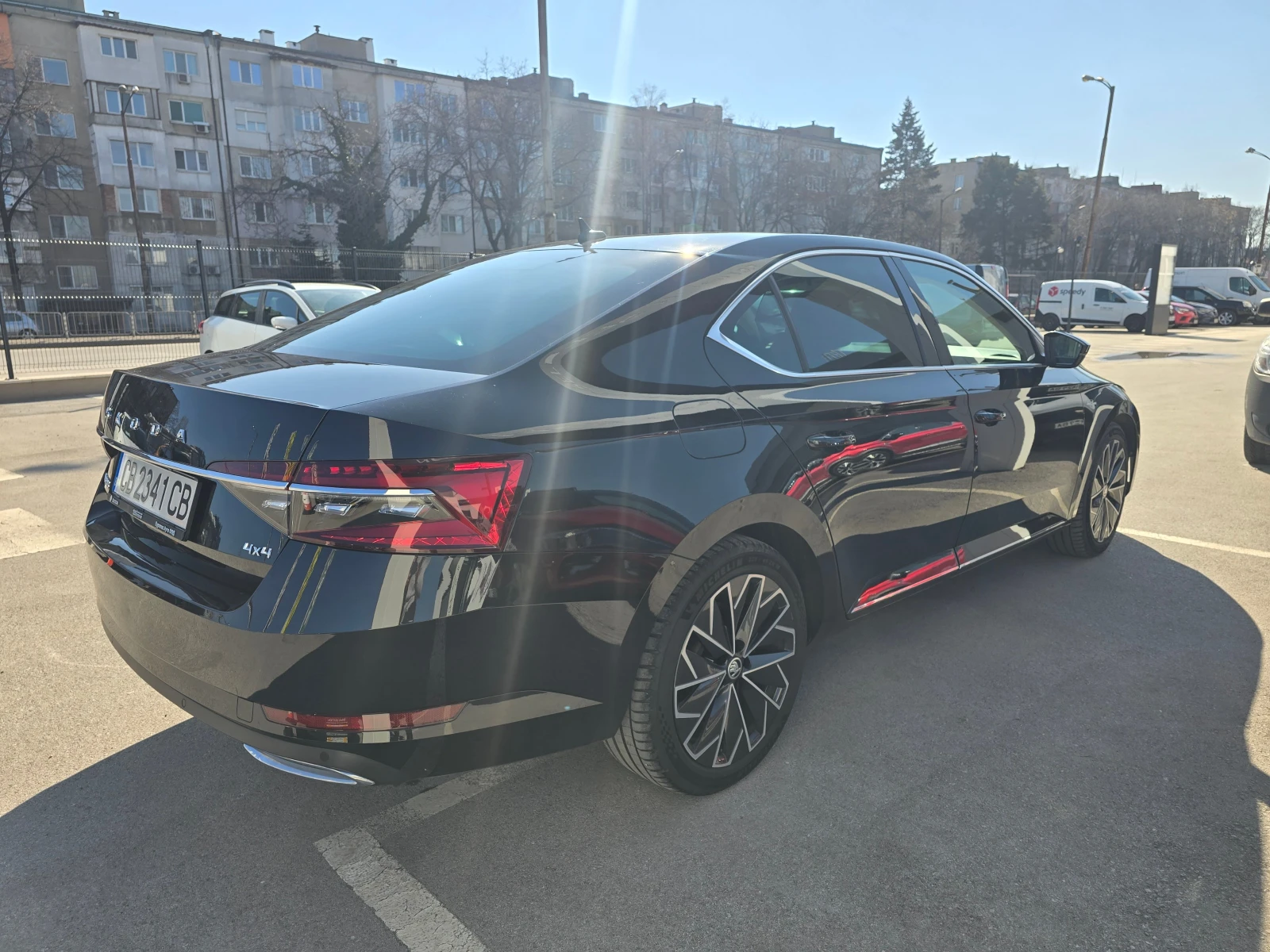 Skoda Superb 2.0 TDI L&K /4X4 - изображение 5