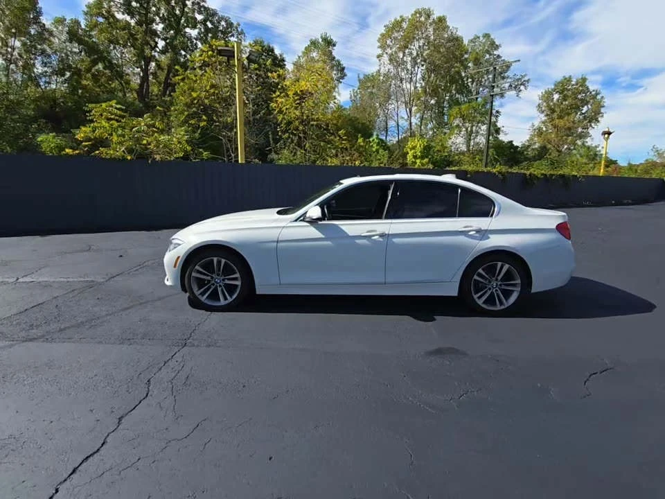 BMW 330 * RWD * CARFAX * БЕЗ ПЪРВОНАЧАЛНА ВНОСКА - изображение 5