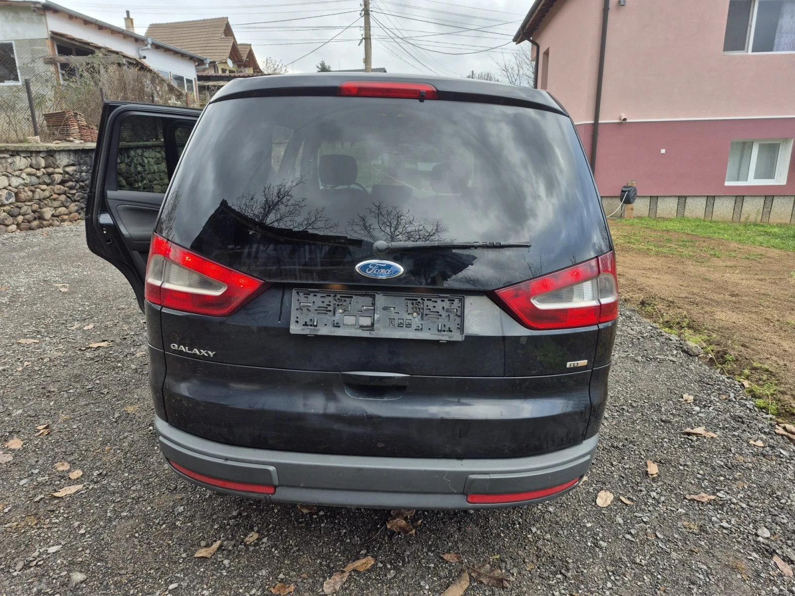 Ford Galaxy  - изображение 2