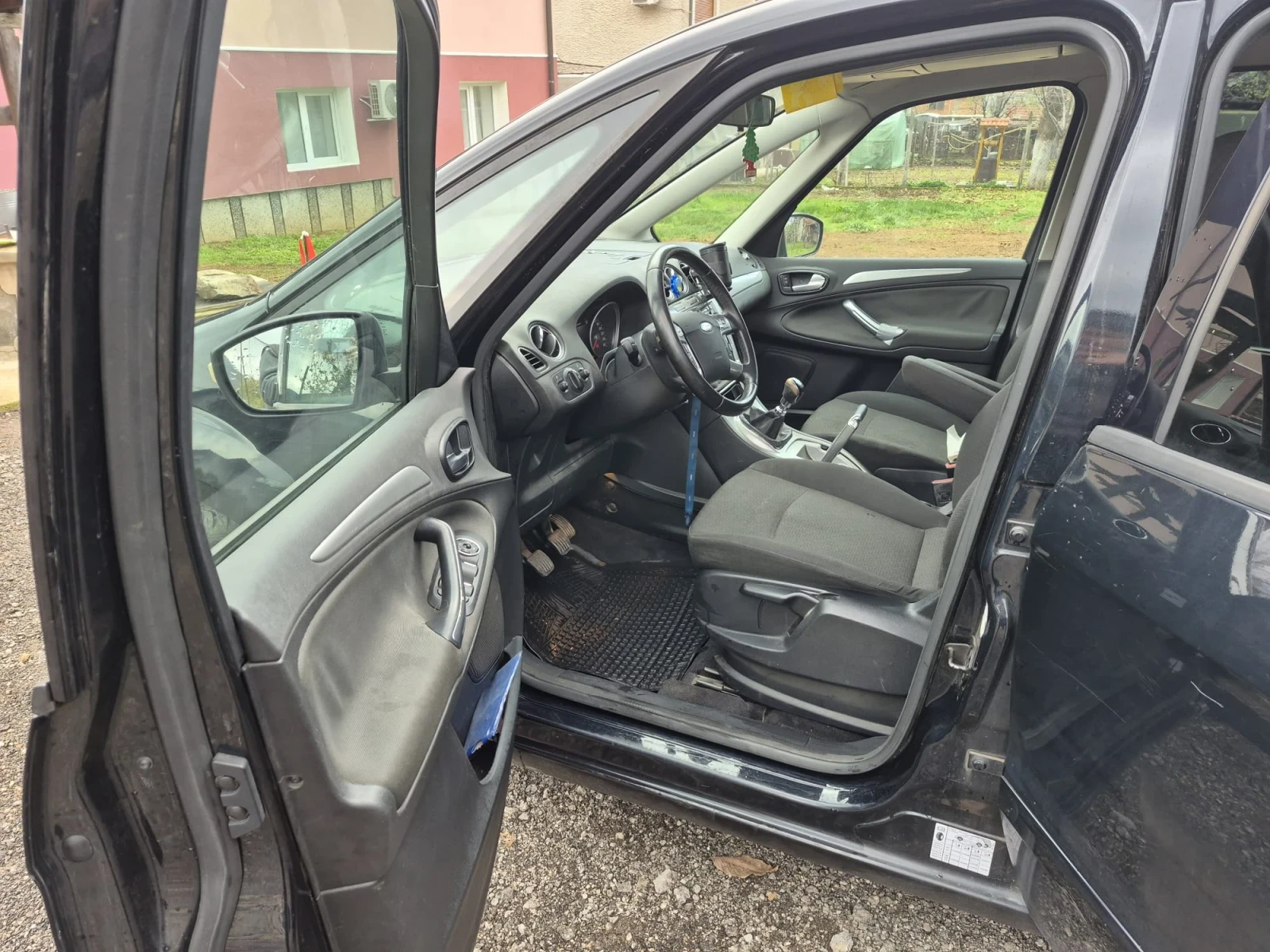 Ford Galaxy  - изображение 7