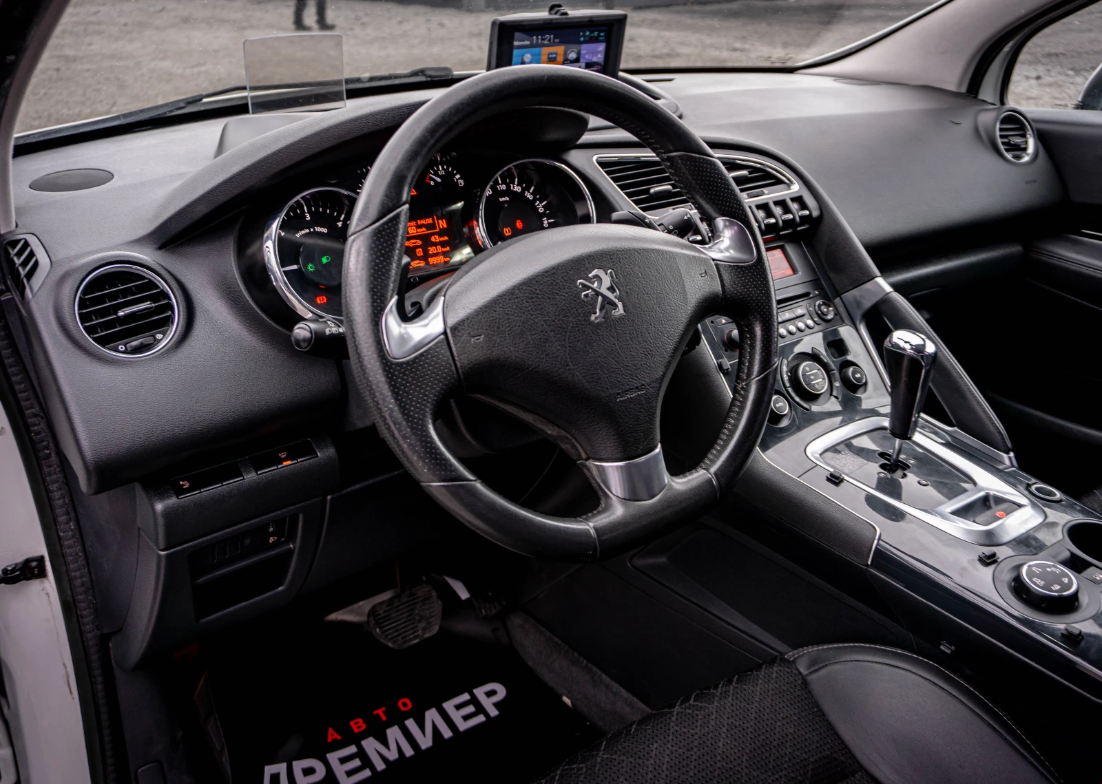 Peugeot 3008 2.0HDi-ПЕРФЕКТНА-РЕАЛНИ КМ-ГАРАНЦИЯ! - изображение 7