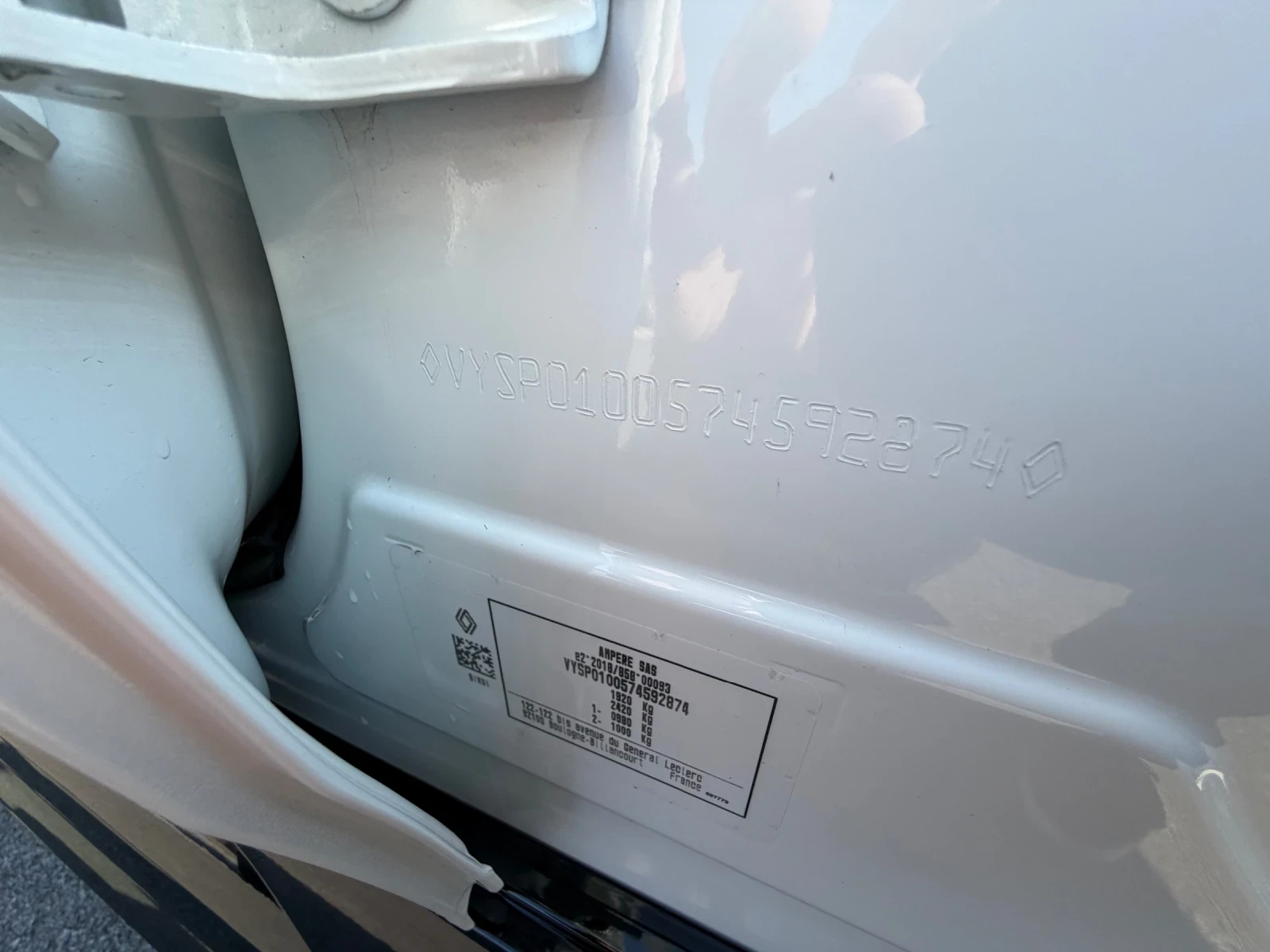 Renault 5 iconic cinq 52kWh, снимка 6 - Автомобили и джипове - 53636200