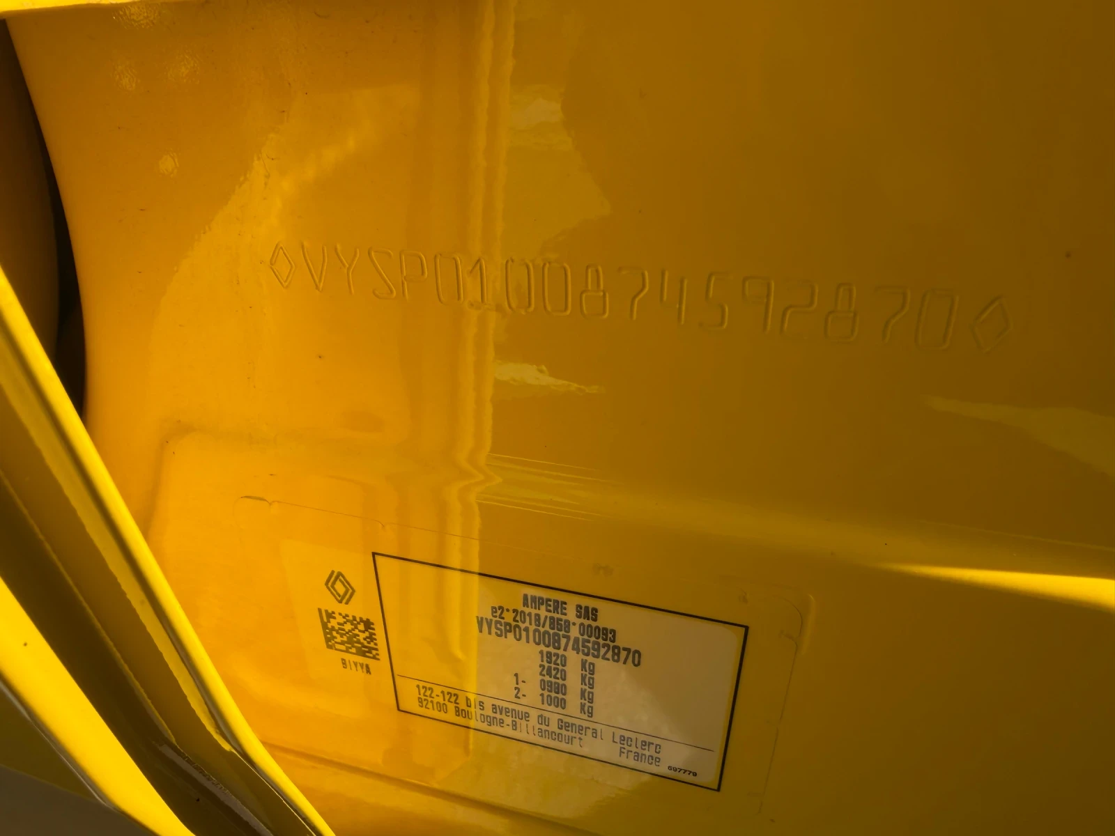 Renault 5 iconic cinq 52kWh, снимка 7 - Автомобили и джипове - 53636200