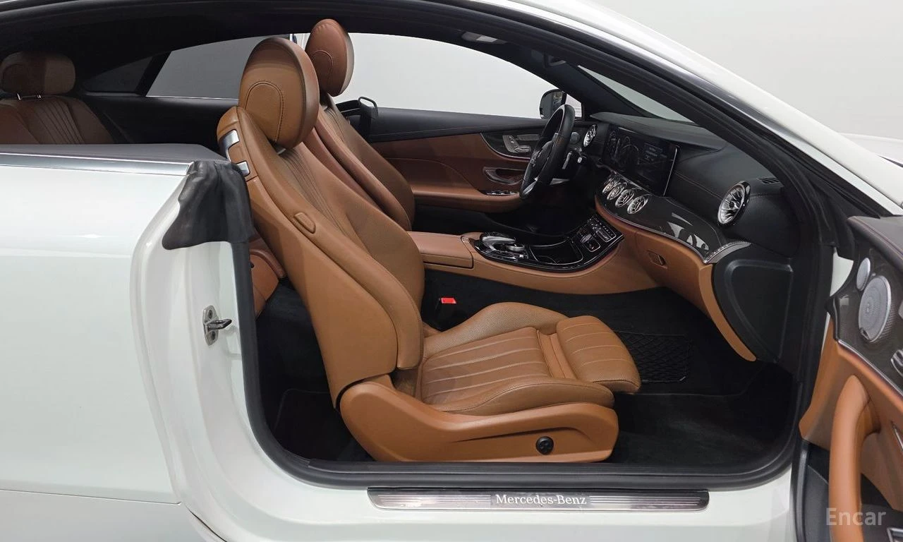 Mercedes-Benz E 400 COUPE* BURMESTER* HEADUP* PANO* , снимка 15 - Автомобили и джипове - 54477183