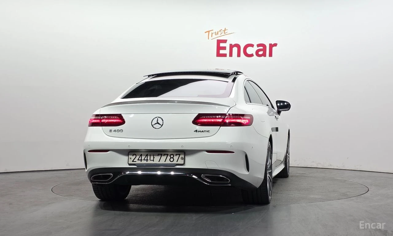 Mercedes-Benz E 400 COUPE* BURMESTER* HEADUP* PANO* , снимка 4 - Автомобили и джипове - 54477183