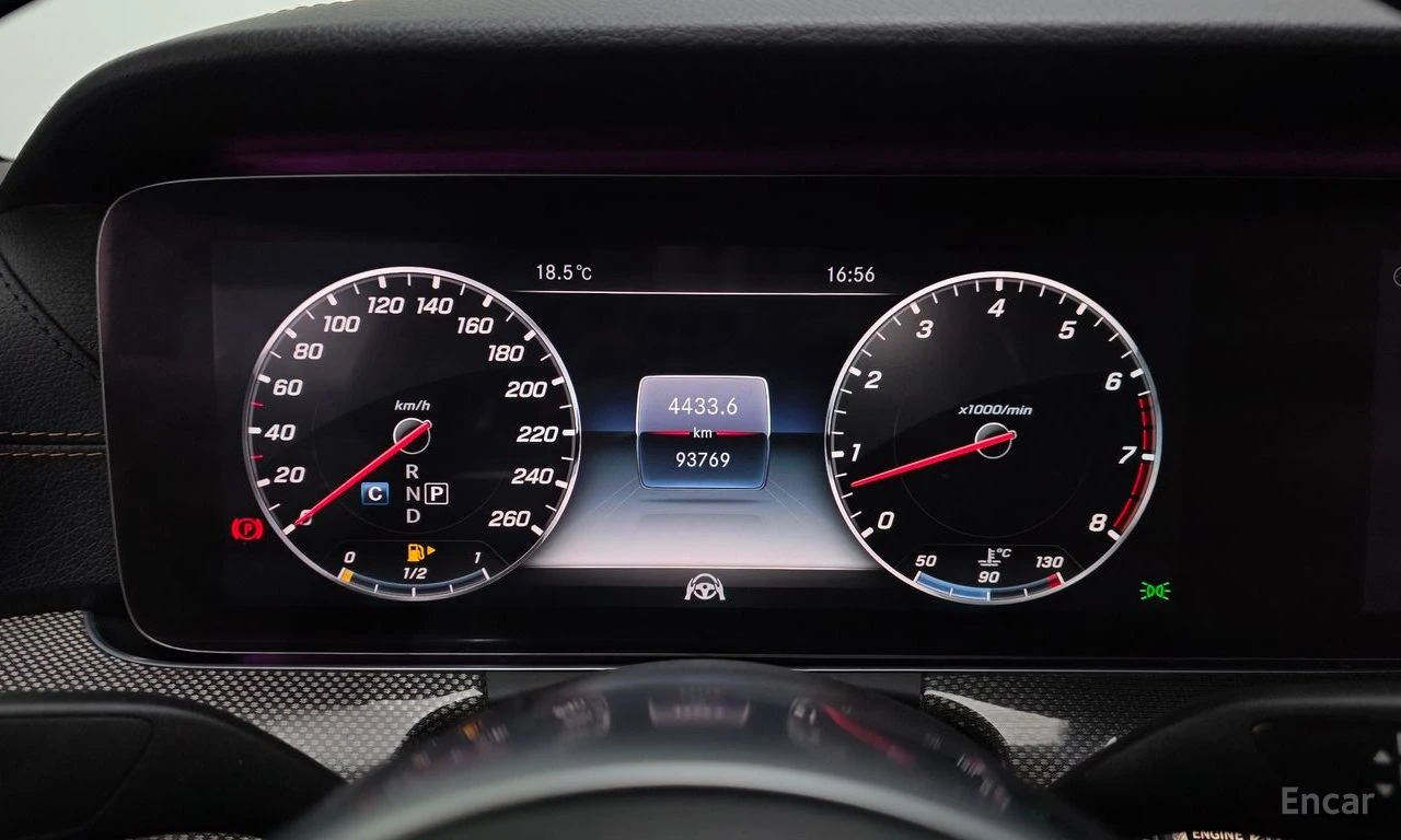 Mercedes-Benz E 400 COUPE* BURMESTER* HEADUP* PANO* , снимка 9 - Автомобили и джипове - 54477183