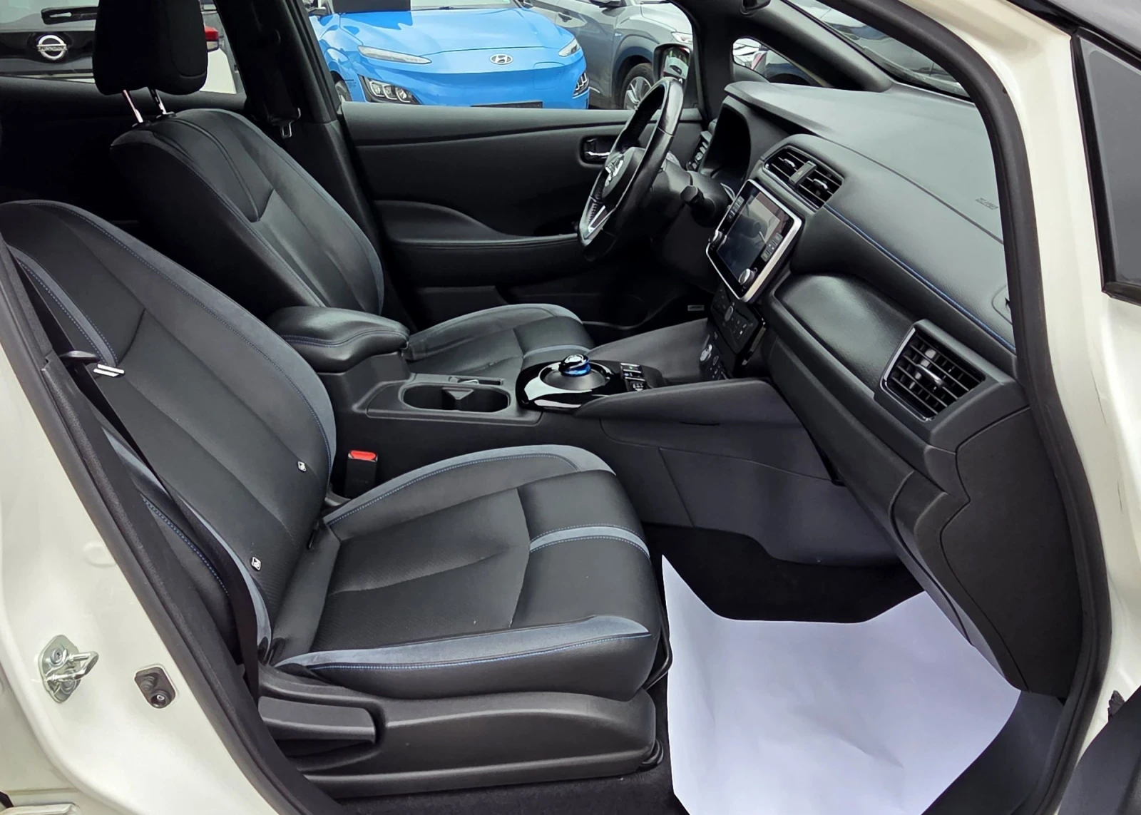 Nissan Leaf  62KWh/TEKNA/Full LED, снимка 11 - Автомобили и джипове - 54544357