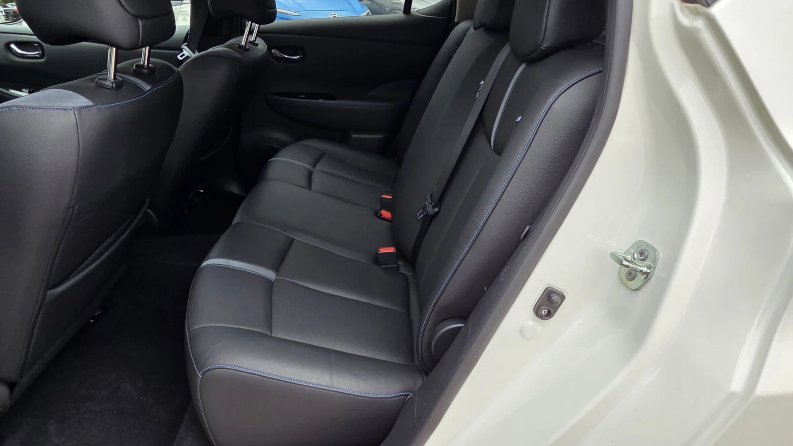 Nissan Leaf  62KWh/TEKNA/Full LED, снимка 9 - Автомобили и джипове - 54544357