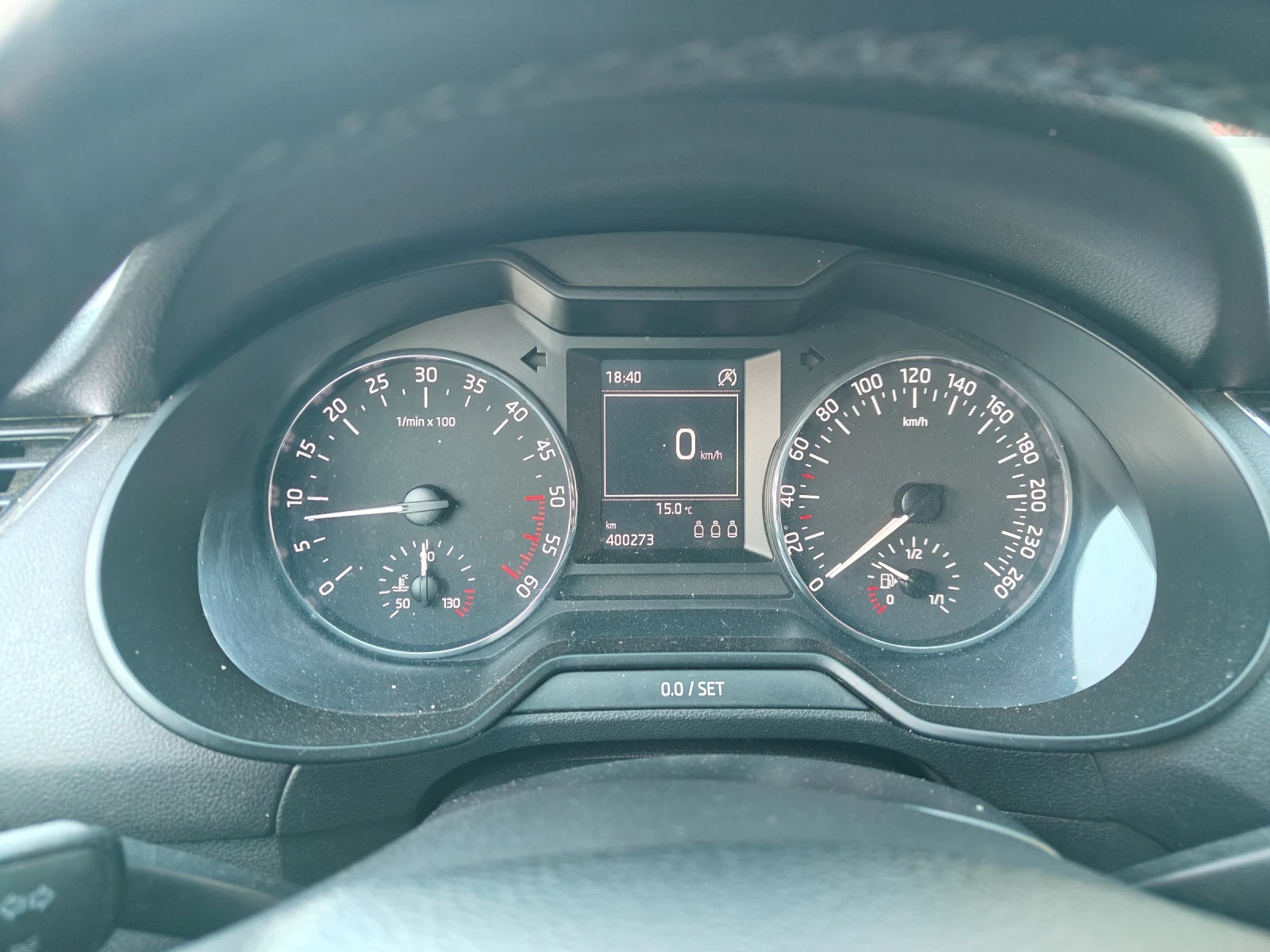 Skoda Octavia 1.6TDi, снимка 6 - Автомобили и джипове - 54700630