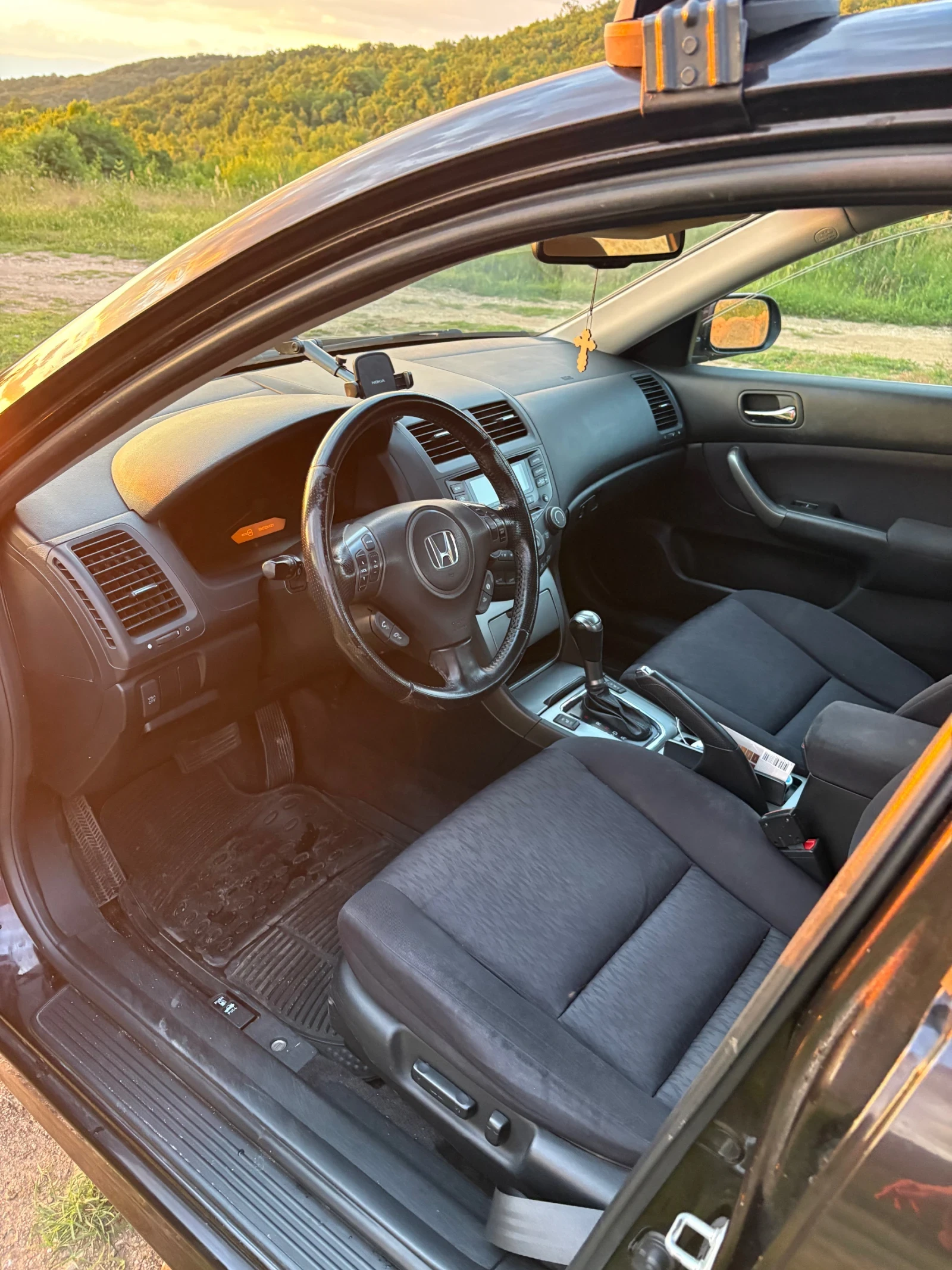 Honda Accord, снимка 8 - Автомобили и джипове - 54746596