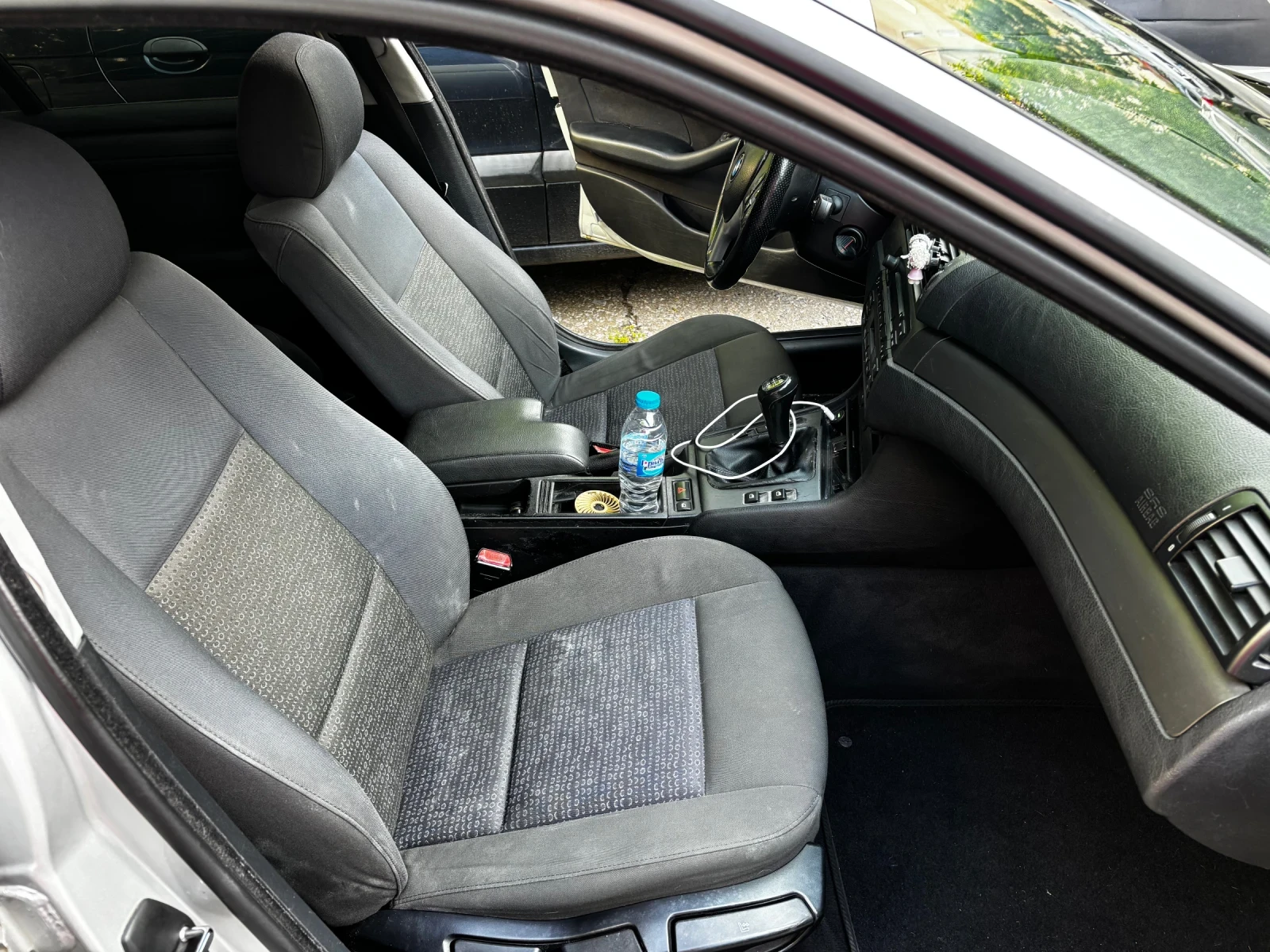 BMW 320, снимка 4 - Автомобили и джипове - 54894282