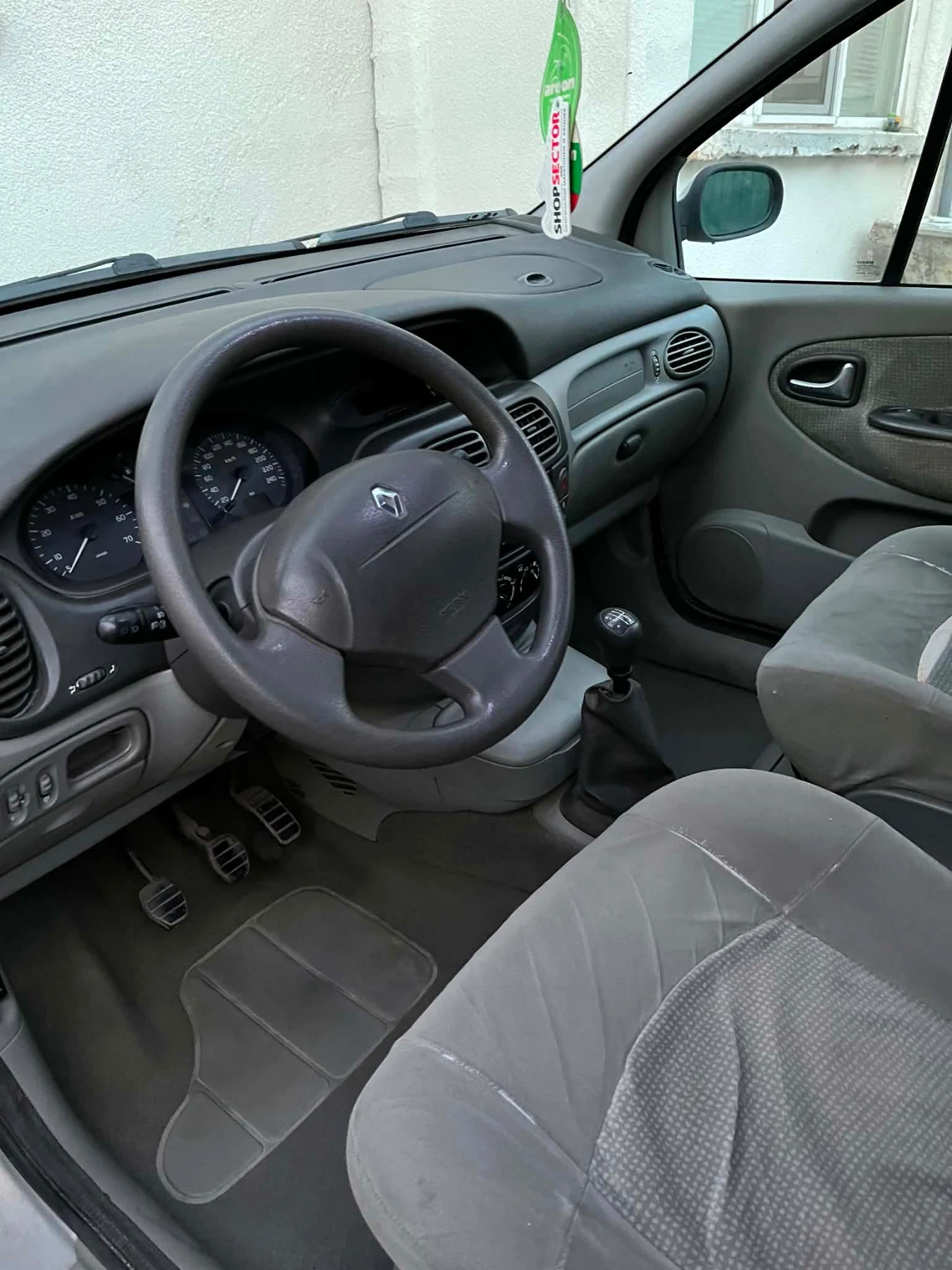 Renault Scenic, снимка 10 - Автомобили и джипове - 54988862