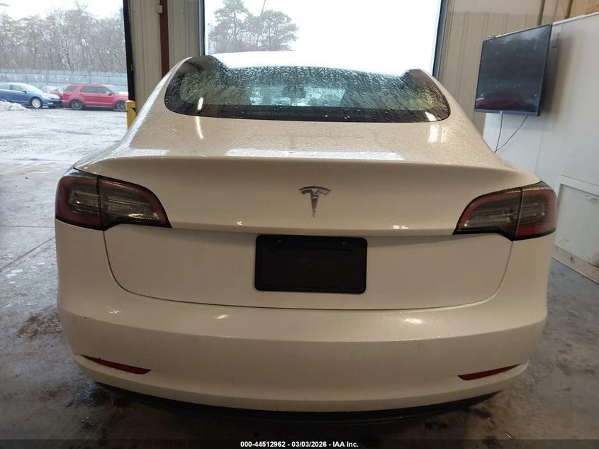 Tesla Model 3 STANDARD RANGE PLUS REAR-WHEEL DRIVE, снимка 16 - Автомобили и джипове - 54988864