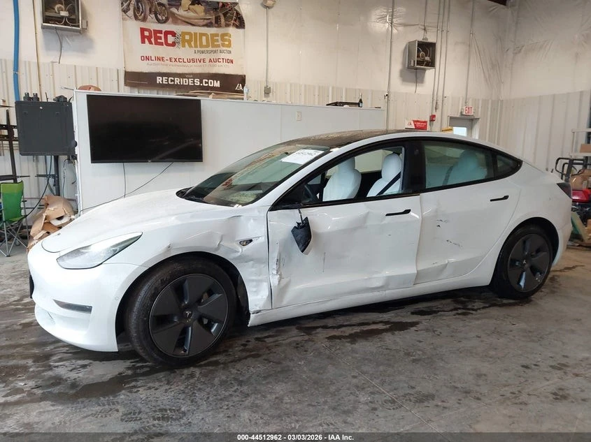 Tesla Model 3 STANDARD RANGE PLUS REAR-WHEEL DRIVE, снимка 14 - Автомобили и джипове - 54988864