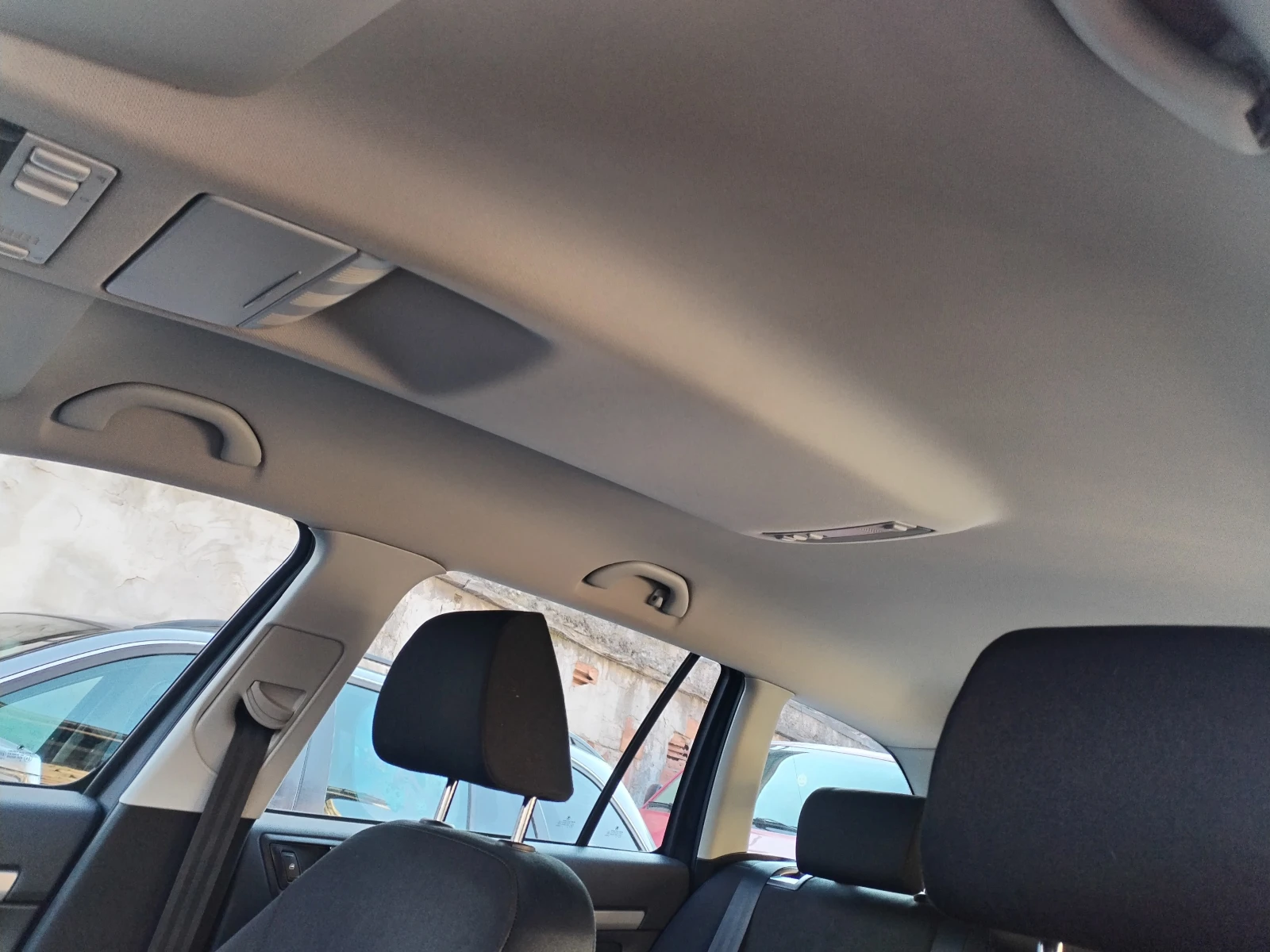 Skoda Octavia 1.6TDI, снимка 9 - Автомобили и джипове - 55248407