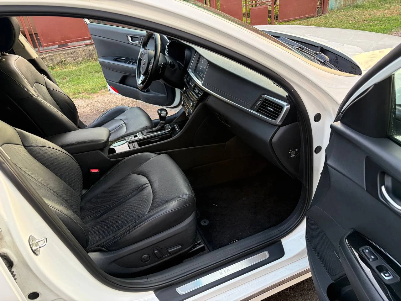 Kia Optima Platin 2018г 1.7CRDi 140кс EURO 6b серв. история, снимка 9 - Автомобили и джипове - 55296274