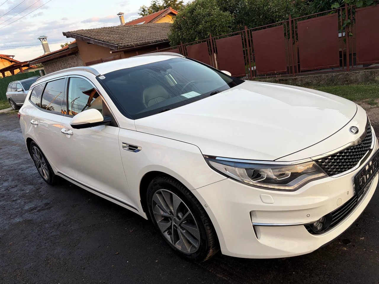 Kia Optima Platin 2018г 1.7CRDi 140кс EURO 6b серв. история, снимка 3 - Автомобили и джипове - 55296274