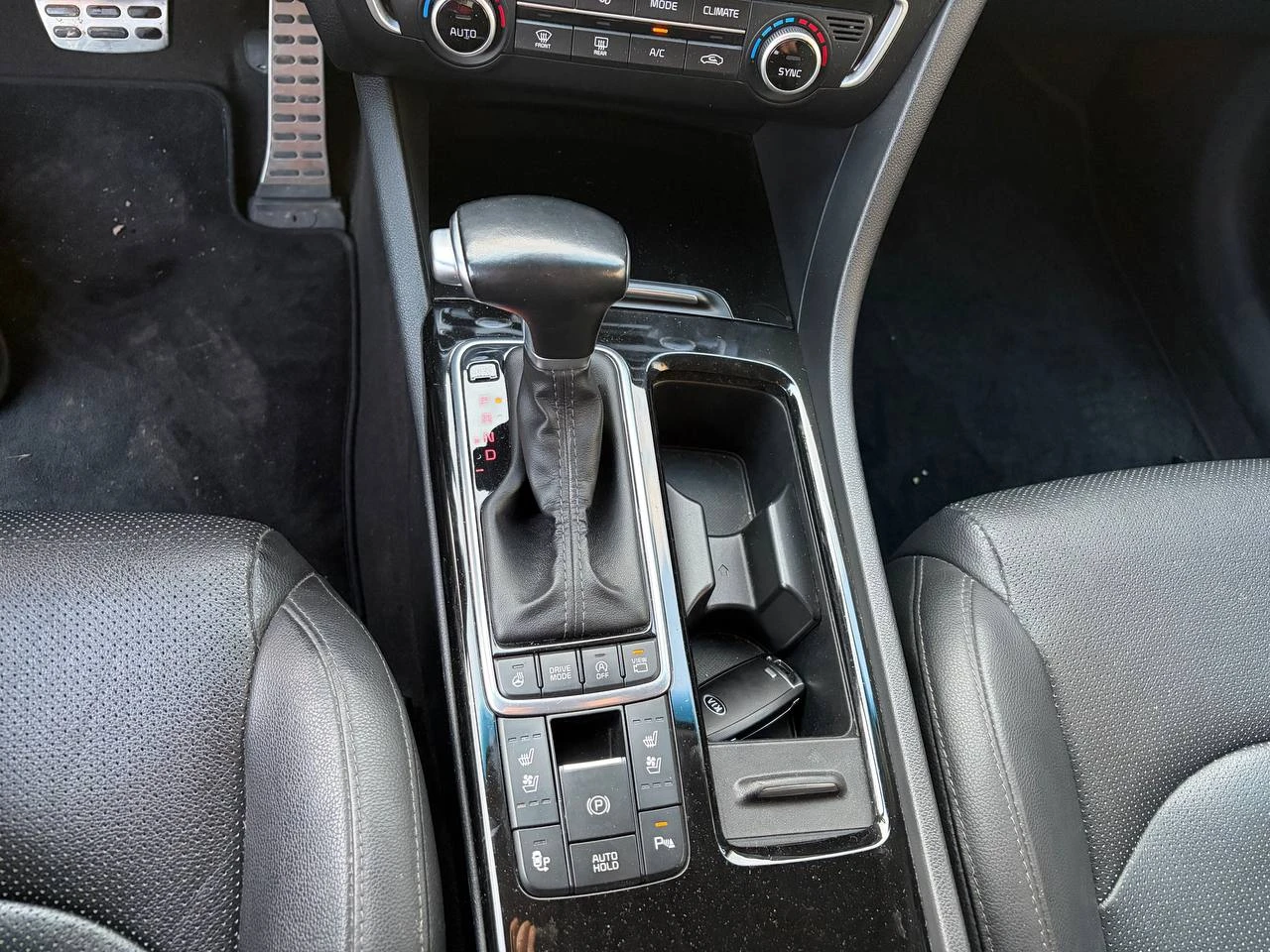 Kia Optima Platin 2018г 1.7CRDi 140кс EURO 6b серв. история, снимка 12 - Автомобили и джипове - 55296274