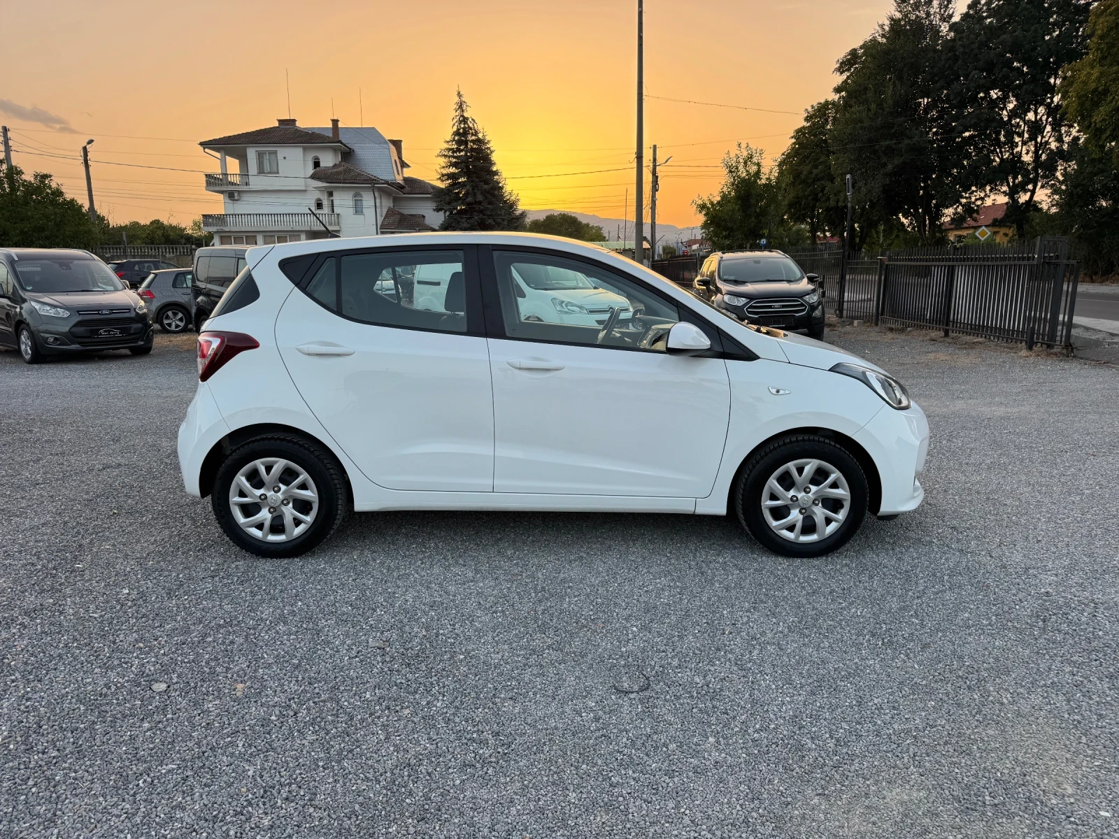 Hyundai I10 1.25i 87ps!! Klima!! Facelift!! Euro 6!!, снимка 8 - Автомобили и джипове - 55867690