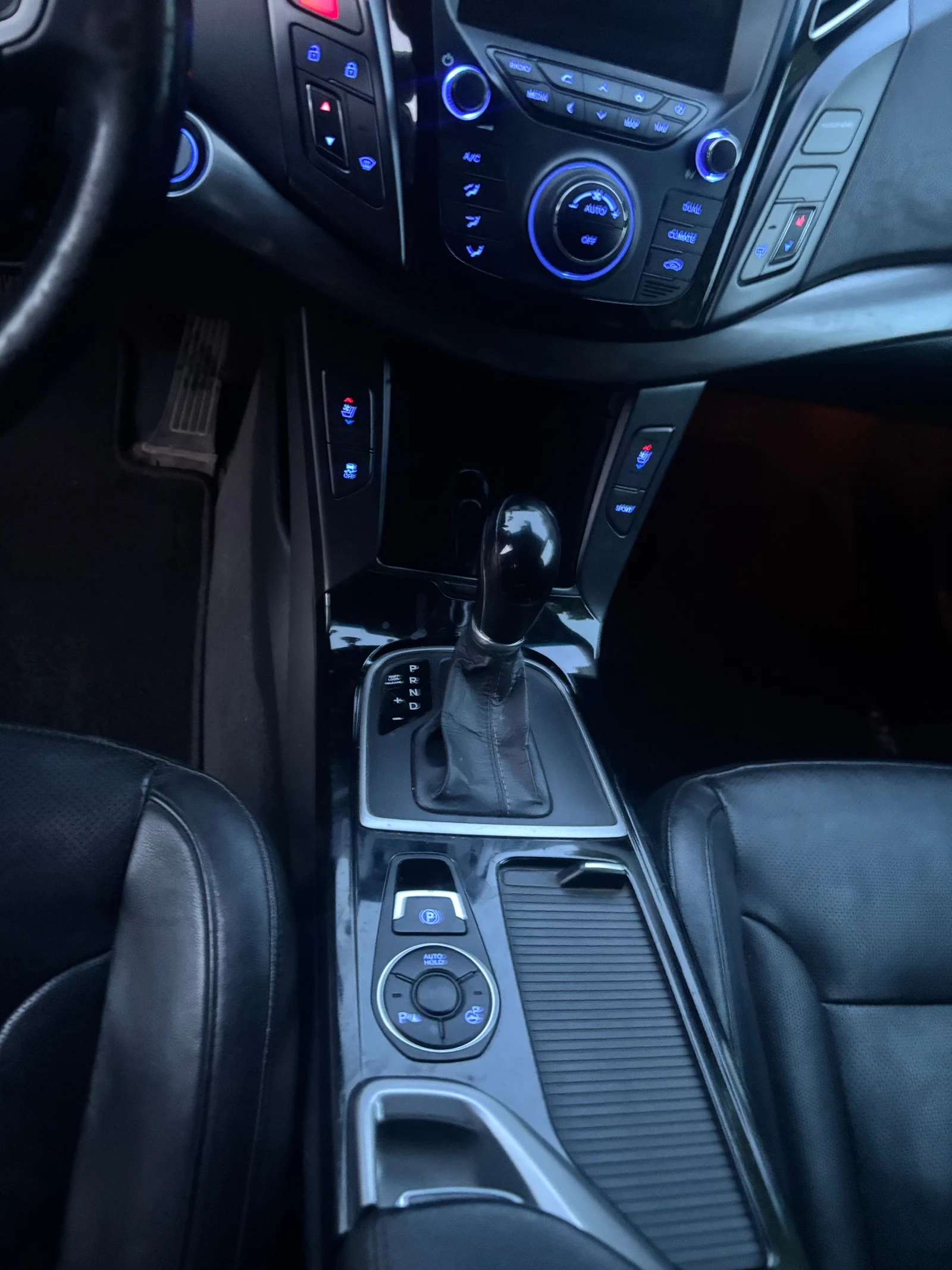 Hyundai I40, снимка 14 - Автомобили и джипове - 56018723